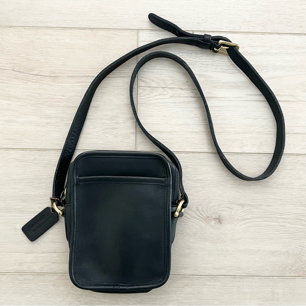 Vintage Navy Blue Coach Kit Crossbody Bag | Style 9973
